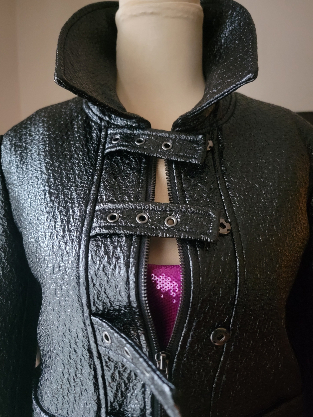 GUESS Crinkled Patent Faux Leather Moto Jacket Black - Size M